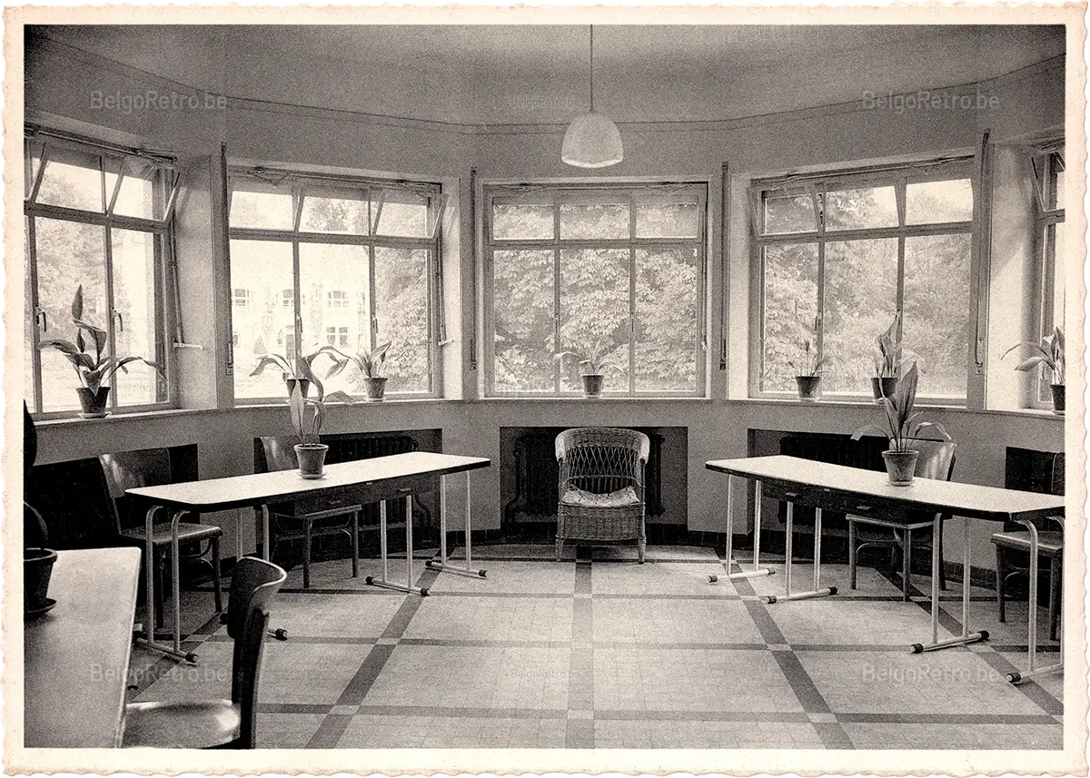  Œuvre Nationale de l’Enfance Colonie de Cortil-Noirmont Infirmerie : Salle des convalescents.   Photo A. Hoc, Gembloux 