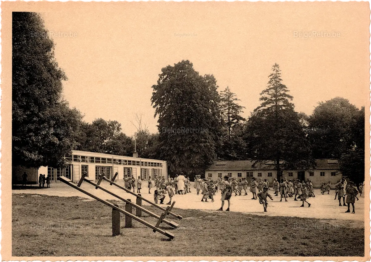 Œuvre Nationale de l’Enfance Colonie de Cortil-Noirmont La plaine de jeux.  Photo A. Hoc, Gembloux  Ern. Thill, Bruxelles 