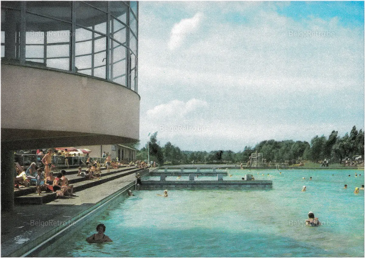  RIJKSDOMEIN TE HOFSTADE DOMAINE DE L’ETAT A HOFSTADE 3. Zweminrichting - Piscine   Uitgave en copyright : Ministerie van Volksgezondheid en van het Gezin Edition et copyright : Ministère de la Santé Publique et de la Famille 