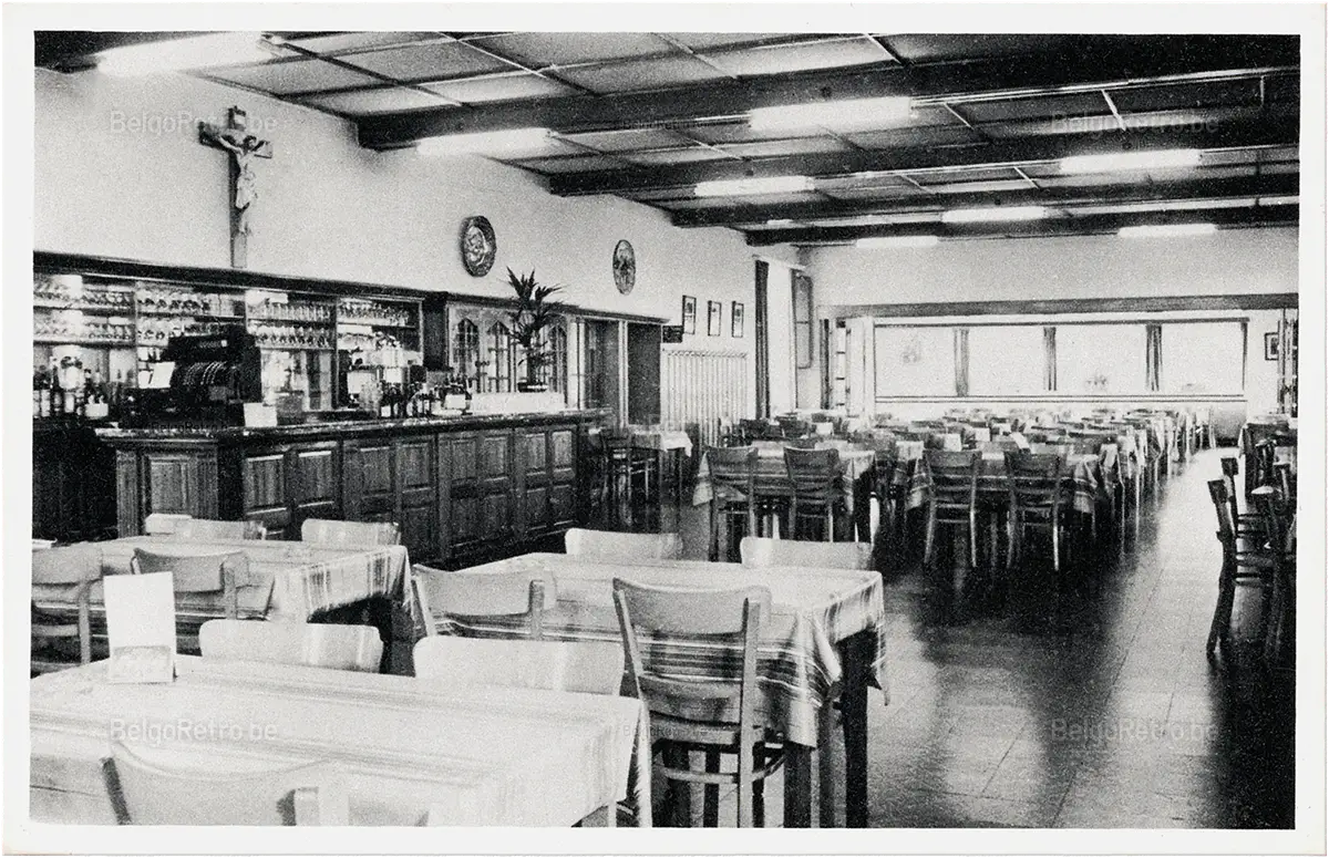   Vacantiecentrum - Centre de Vacances ’’Zon en Zee’’ WESTENDE Tel. (058)234.90 Eetzaal Restaurant  Uitgave ’’MESS’’ Driekroezen - Brugge 