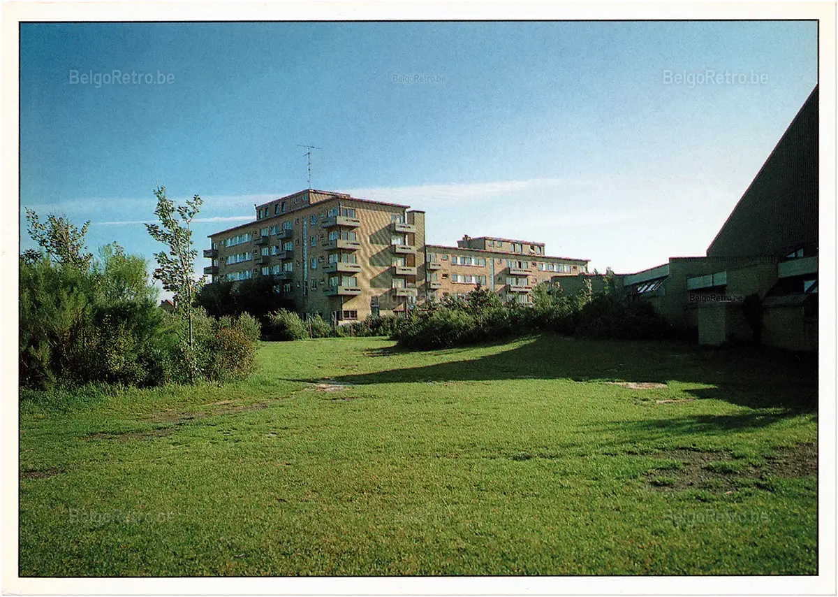  Picto + logo ZON EN ZEE Vakantiestraat 1 8440 Middelkerke-Westende tel. 058/23 50 51   