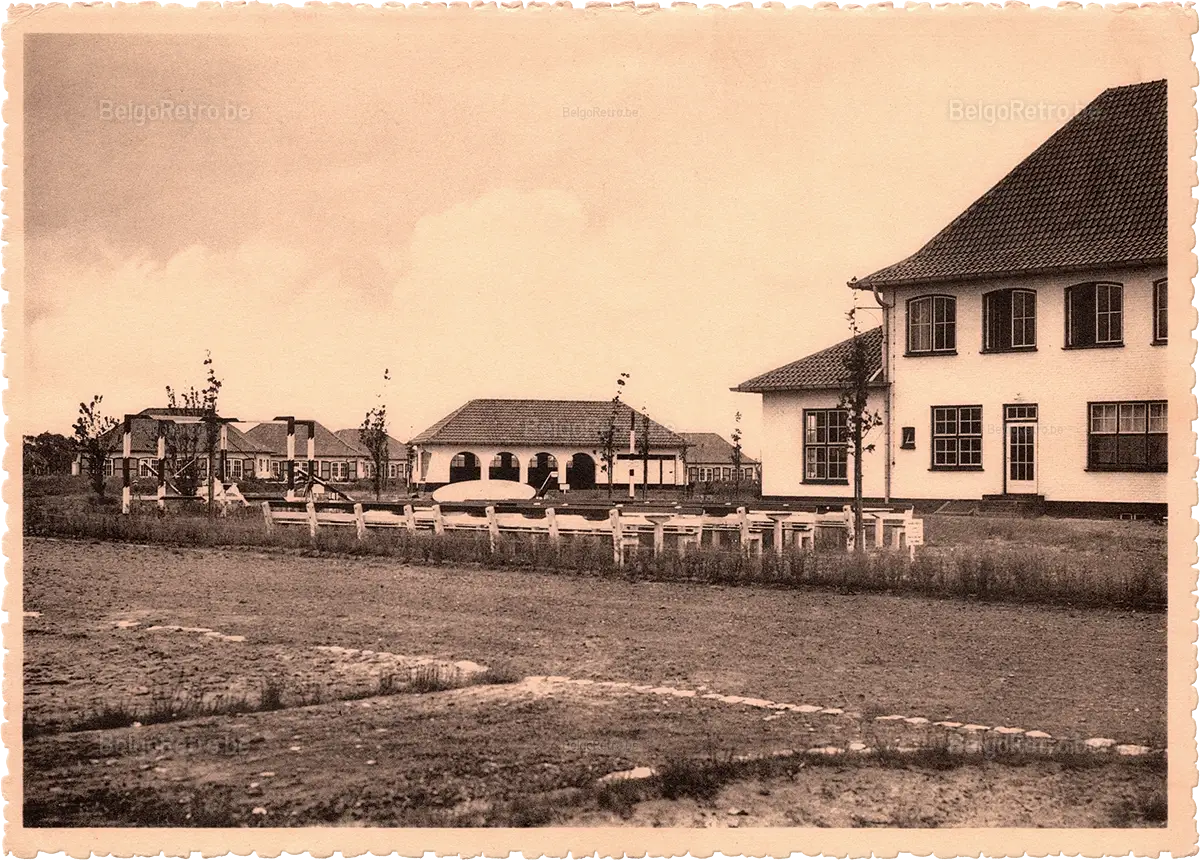   Vacantiecentrum der Christelijke Werkliedenorganisatie van West-Vlaanderen ’’ZON EN ZEE’’ V.Z.W.B. WESTENDE Algemeen zicht. Vue générale.  Ern. Thill, Bruxelles 