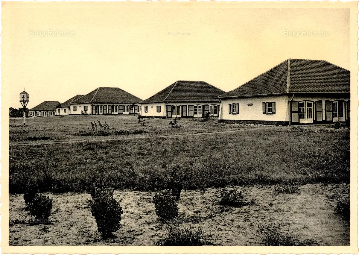   Vacantiecentrum ’’ZON EN ZEE’’ V.Z.W.B. WESTENDE Tel. : Nieuwpoort 234.90 Paviljoenen. Pavillons.  Ern. Thill, Brussel 